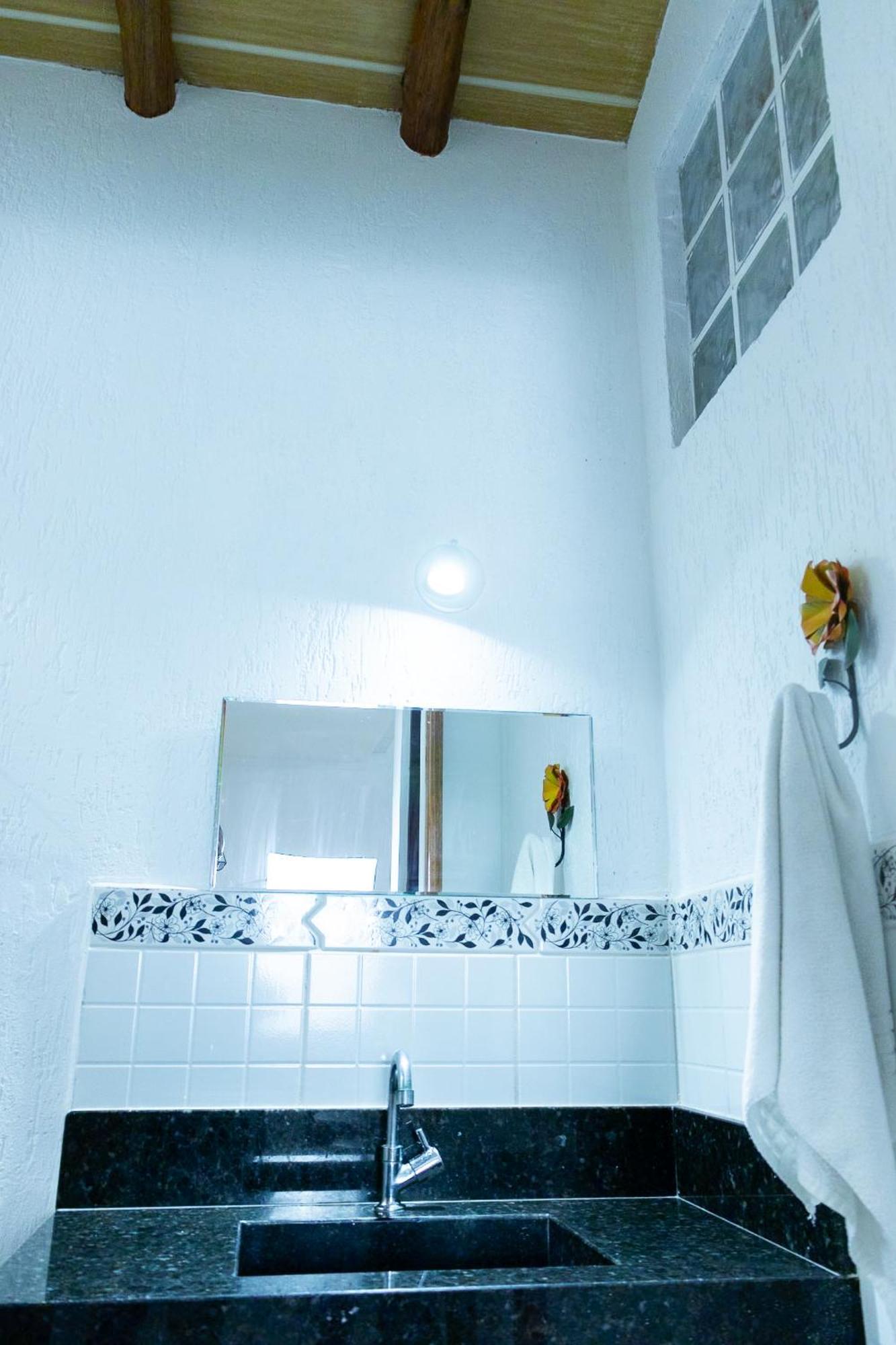 Suites Margarida อูบาตูบา ภายนอก รูปภาพ